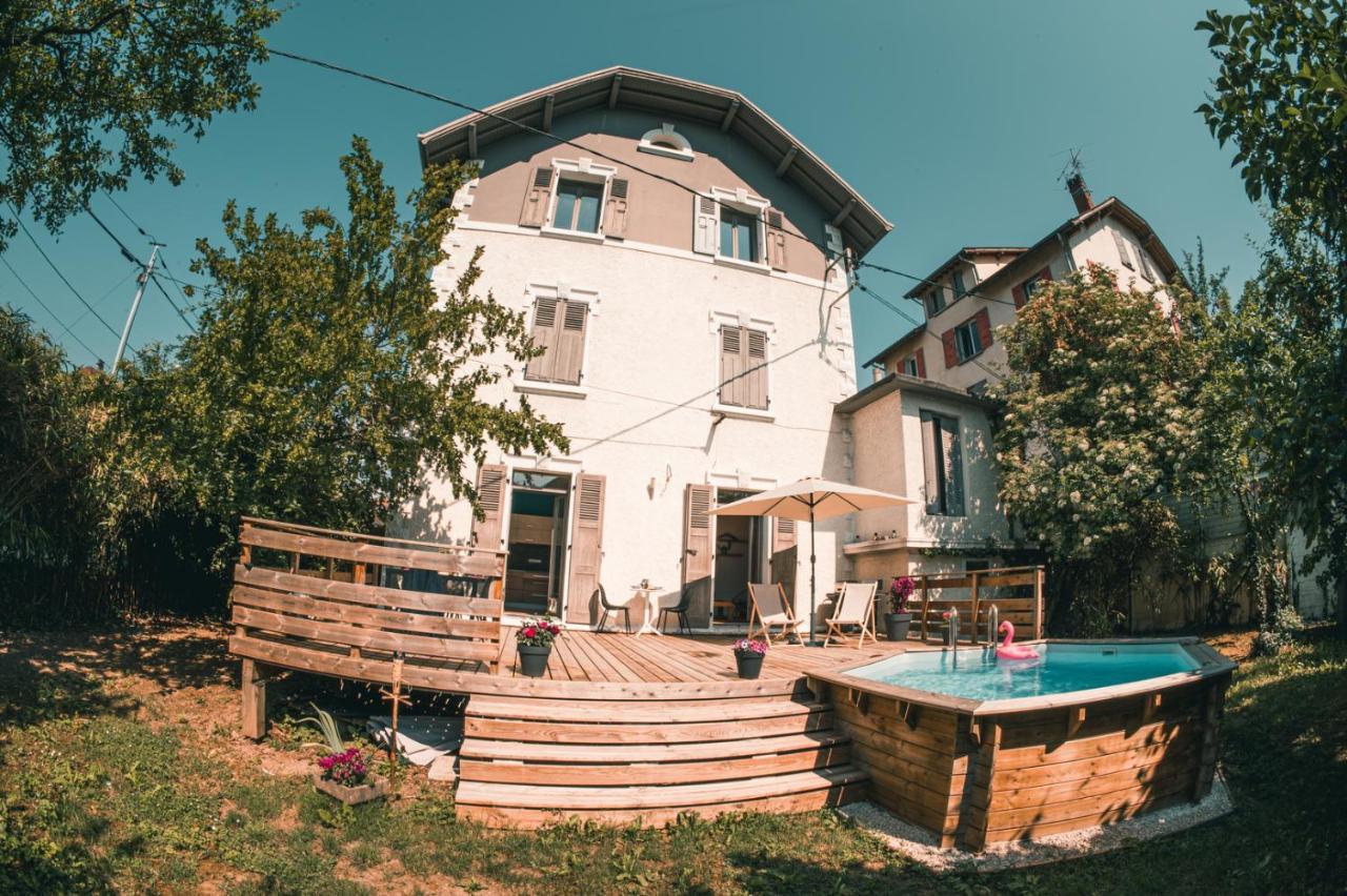 Le Serenite - T3 En Maison De Ville Avec Piscine Annecy Luaran gambar