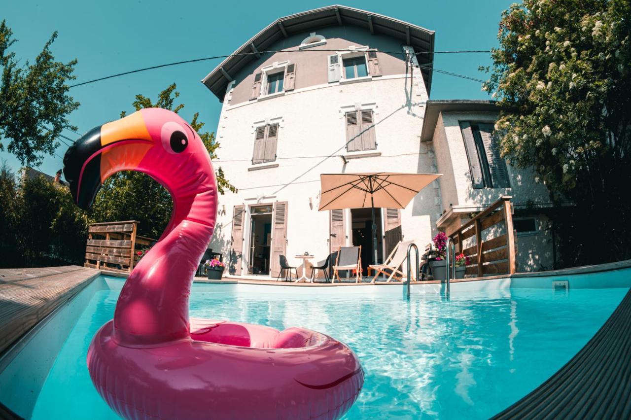 Le Serenite - T3 En Maison De Ville Avec Piscine Annecy Luaran gambar